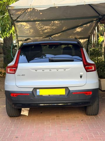 וולוו XC40