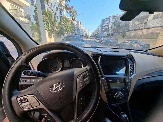 יונדאי סנטה פה
