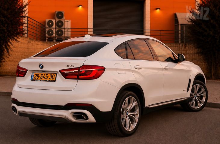 ב מ וו X6