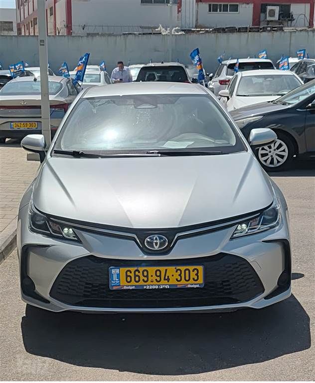 מודעת רכב טויוטה קורולה