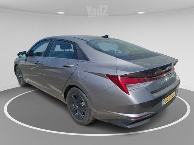 יונדאי אלנטרה