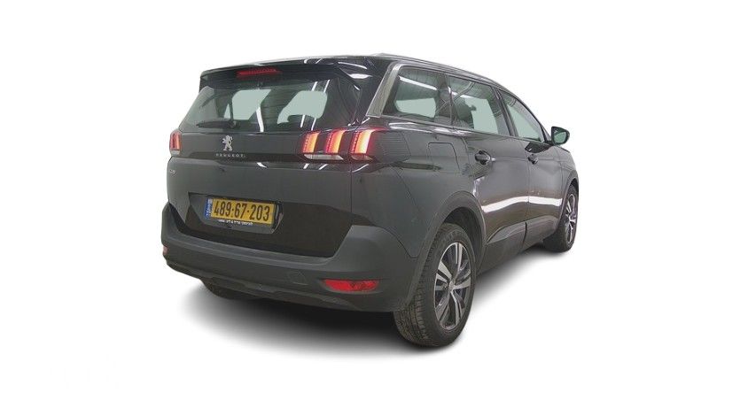 פיג'ו 5008