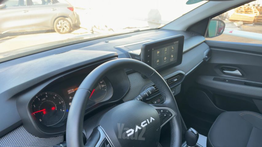 דאצ'יה סנדרו Stepway