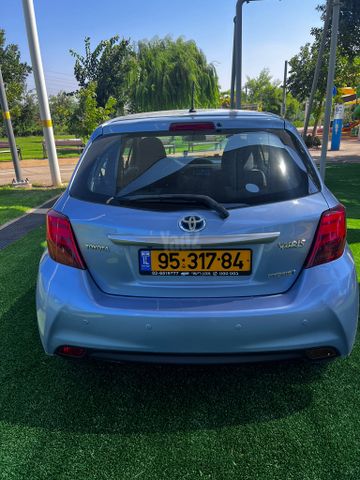 טויוטה יאריס