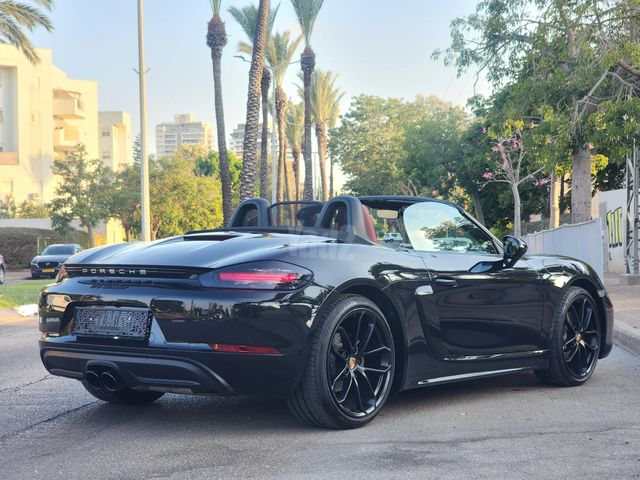 פורשה 718