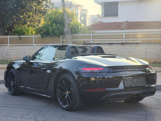 פורשה 718