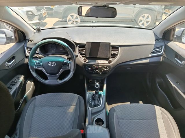 יונדאי אקסנט i25