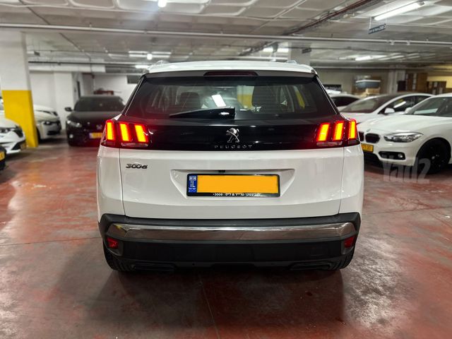 פיג'ו 3008