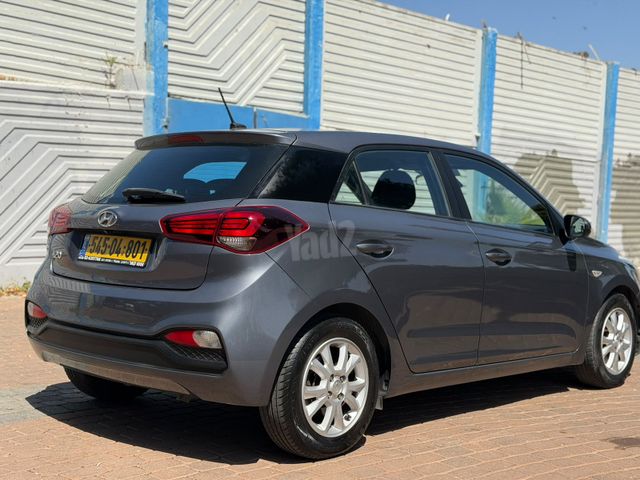 יונדאי i20
