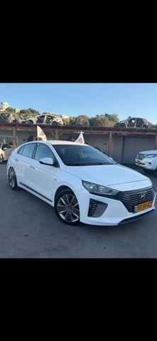 יונדאי איוניק