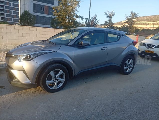 טויוטה C-HR