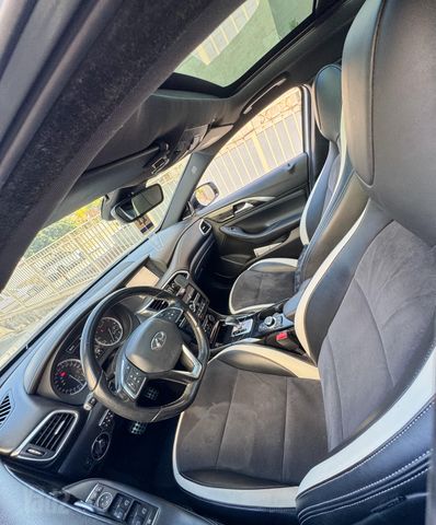 אינפיניטי Q30