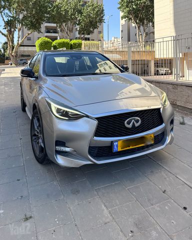 אינפיניטי Q30