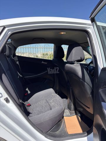 יונדאי אקסנט i25