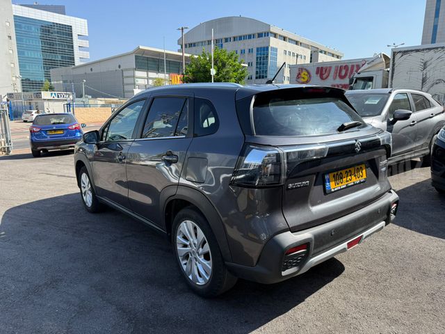 סוזוקי S-Cross