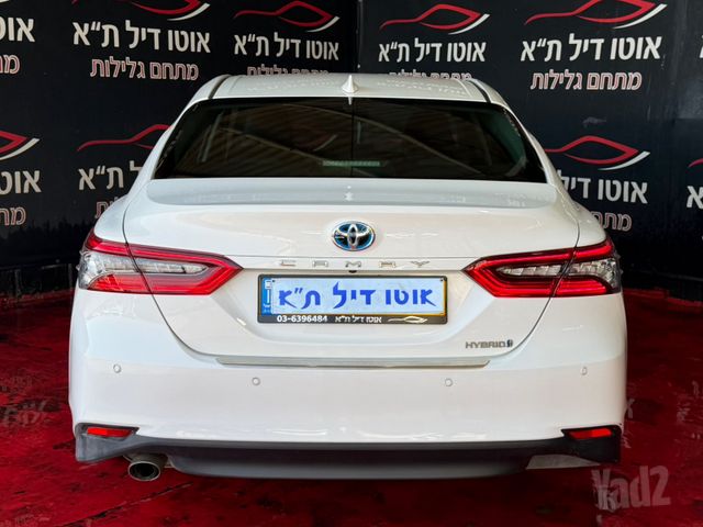 טויוטה קאמרי