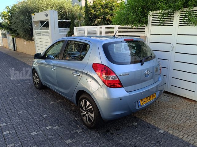 מודעת רכב יונדאי i20 2