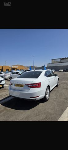 מודעת רכב סקודה סופרב