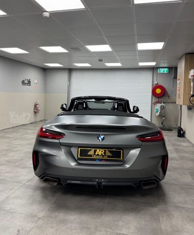 ב מ וו Z4