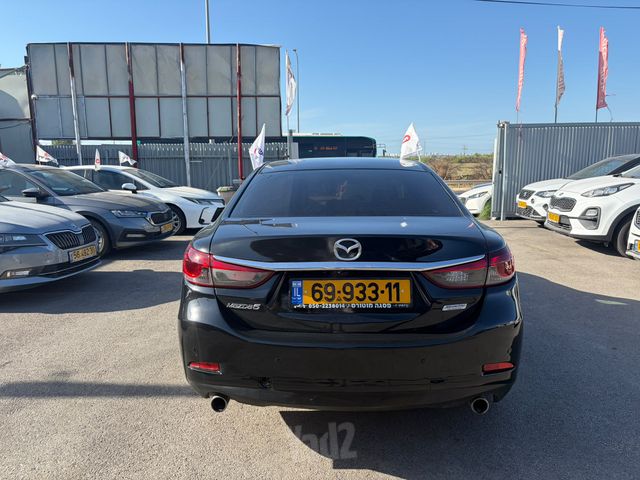 מאזדה 6