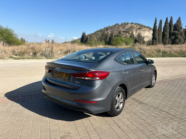 יונדאי אלנטרה