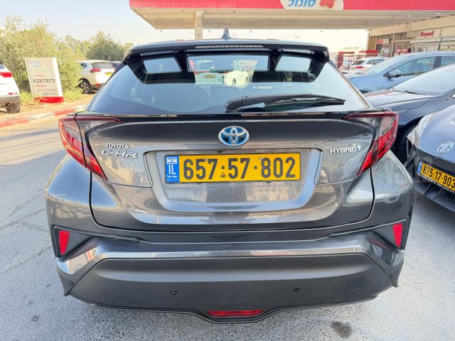 טויוטה C-HR