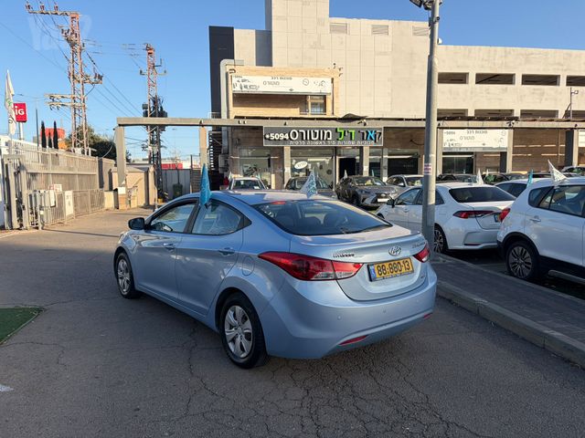 יונדאי I35