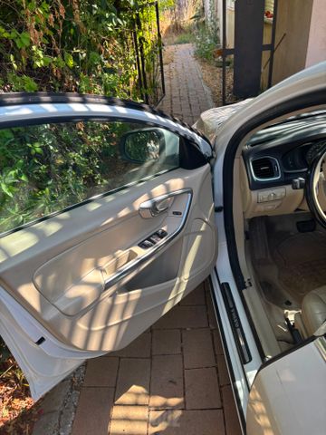 וולוו S60