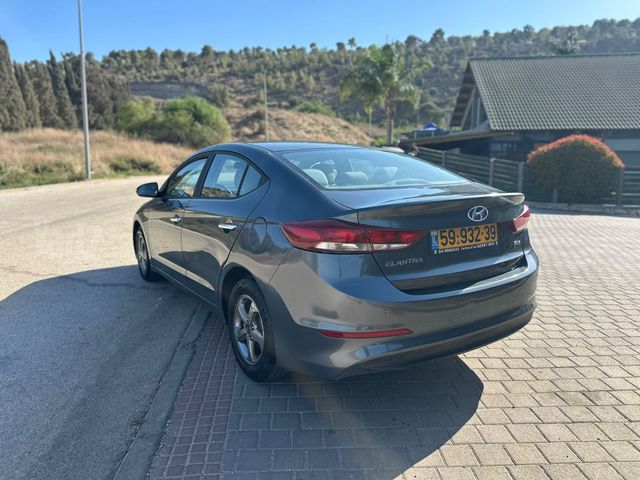 יונדאי אלנטרה
