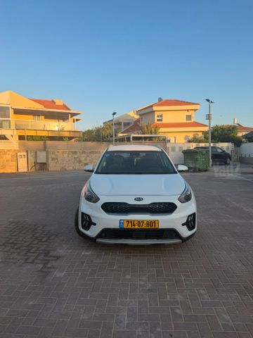 קיה נירו