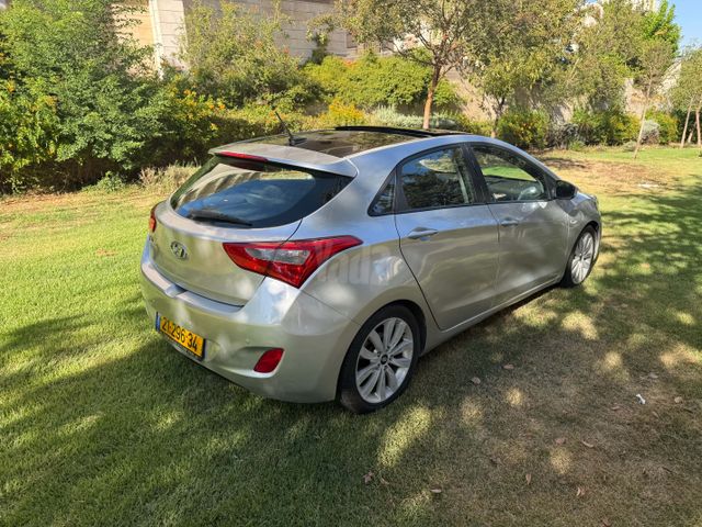 יונדאי i30