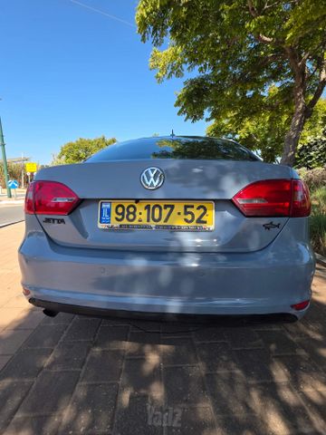 פולקסווגן ג'טה