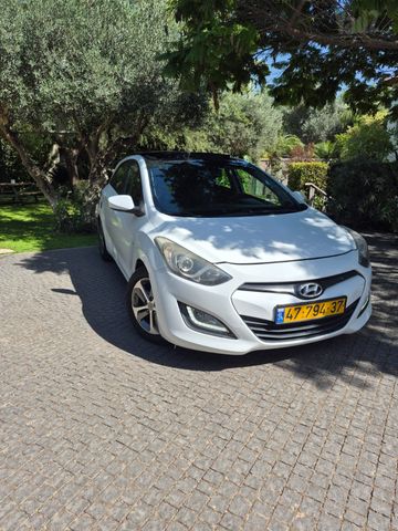 יונדאי i30