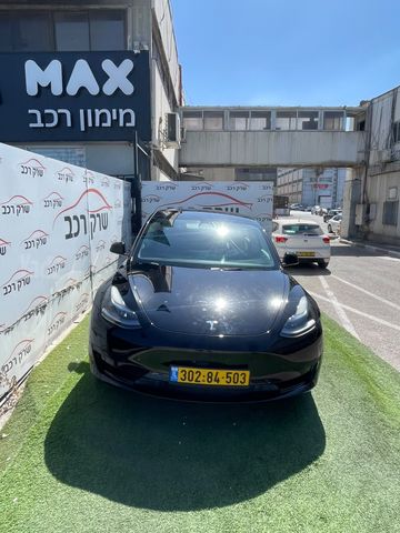 טסלה מודל 3