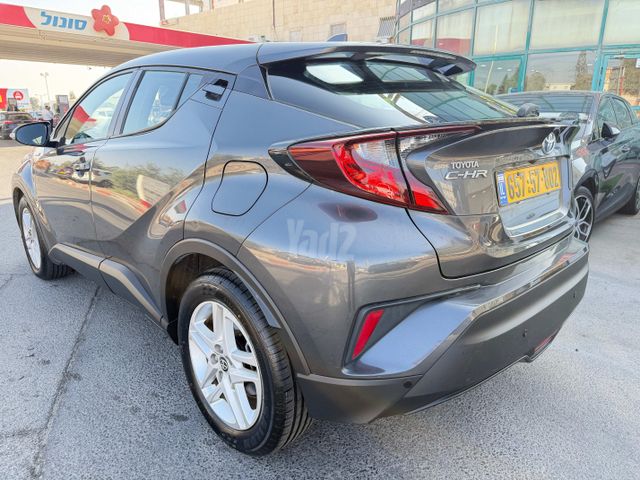 טויוטה C-HR