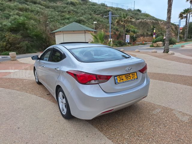 יונדאי I35