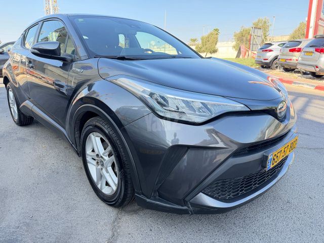 טויוטה C-HR