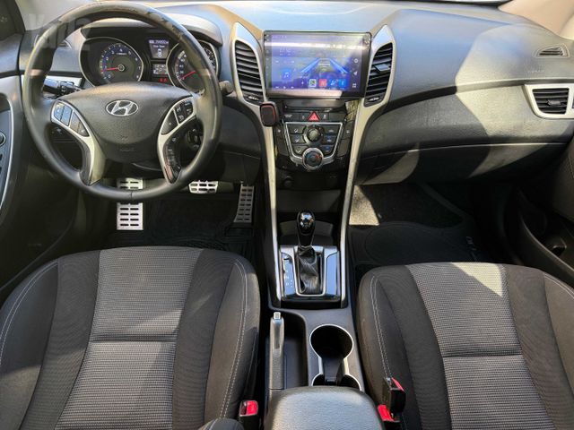 יונדאי i30