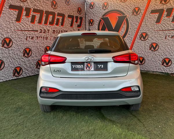 יונדאי i20