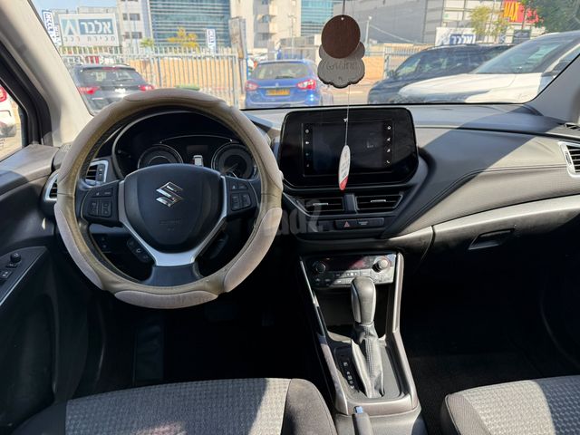 סוזוקי S-Cross
