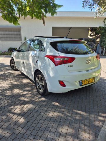 יונדאי i30