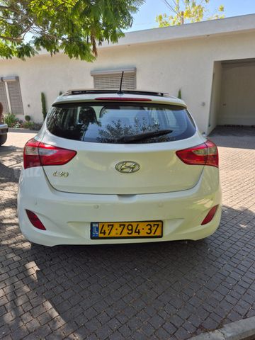 יונדאי i30