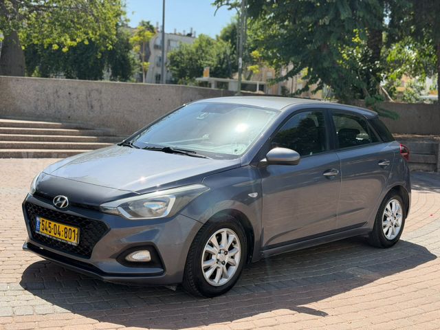 יונדאי i20