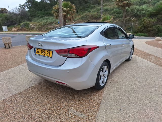 יונדאי I35