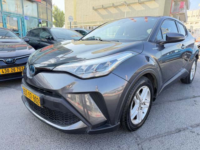 מודעת רכב טויוטה C-HR