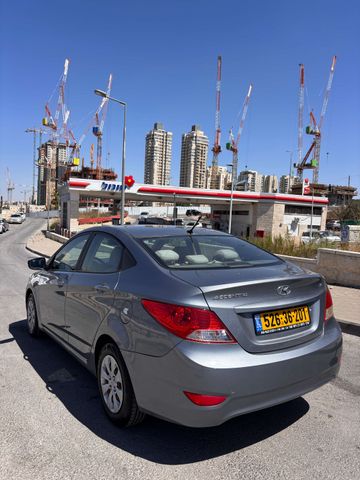 יונדאי אקסנט i25