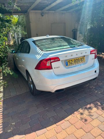 וולוו S60