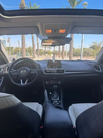מאזדה 3