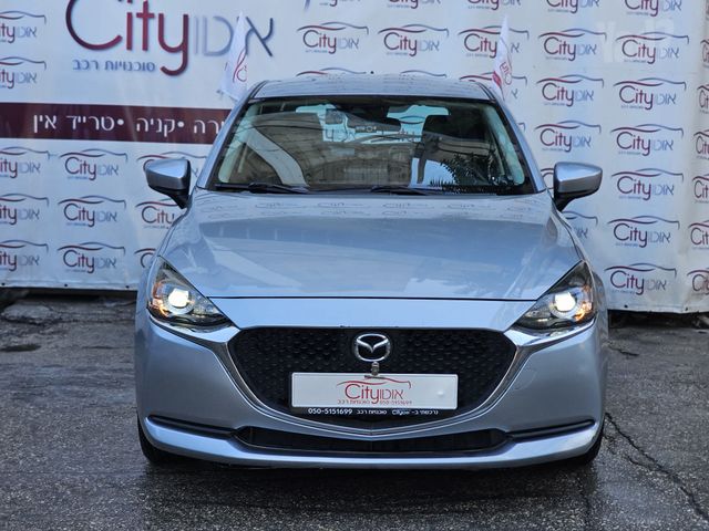 מודעת רכב מאזדה 2