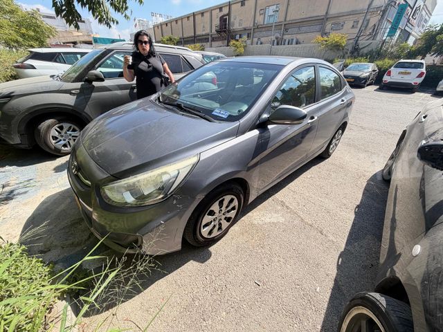 מודעת רכב יונדאי אקסנט i25